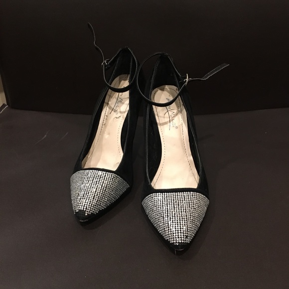 Black heels with rhinestone toes size 7 👠 - Picture 3 of 7