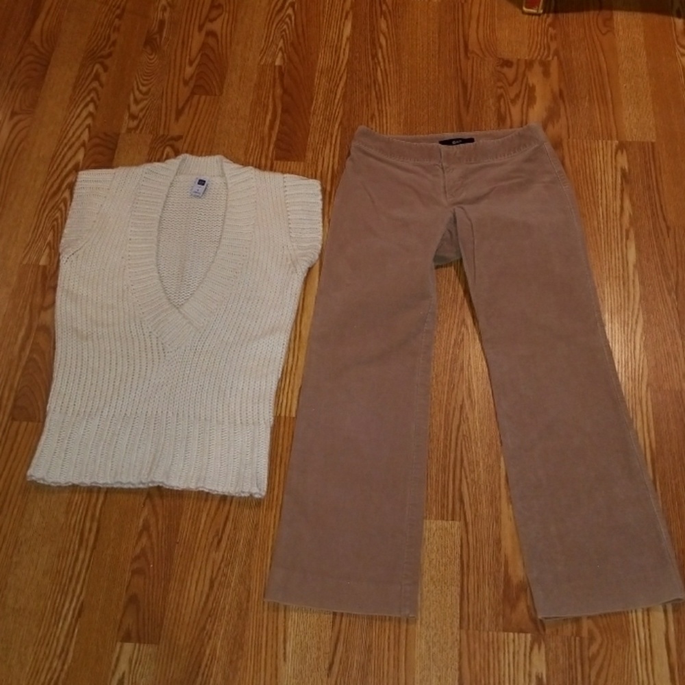 Gap sweater m, gap corduroy pants 6