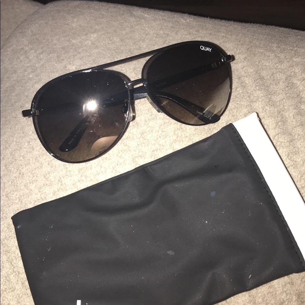 Black aviator Quay Australia sunglasses