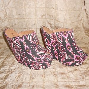 shoedazzle Tribal Wedge Shoes