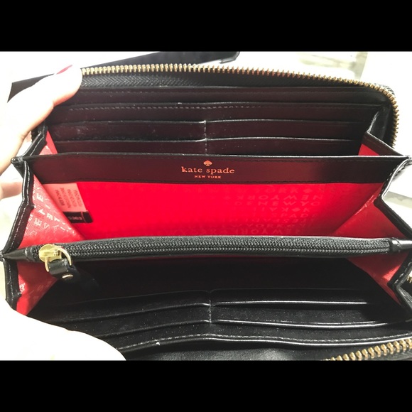 Kate Spade ♠️ wallet - Picture 4 of 7