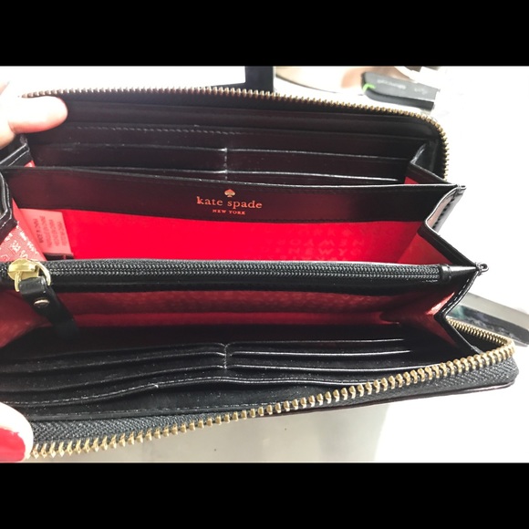 Kate Spade ♠️ wallet - Picture 5 of 7