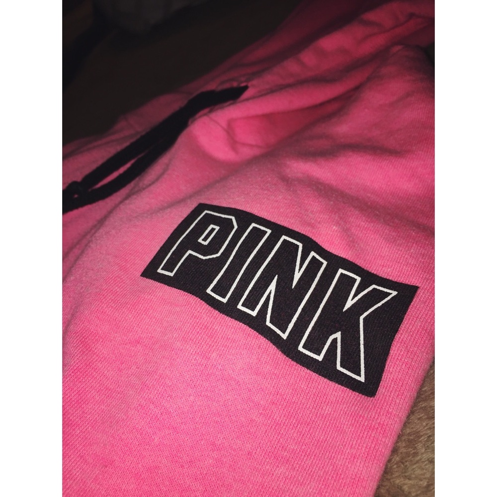 NWOT VS PINK Pink Hoodie 💗