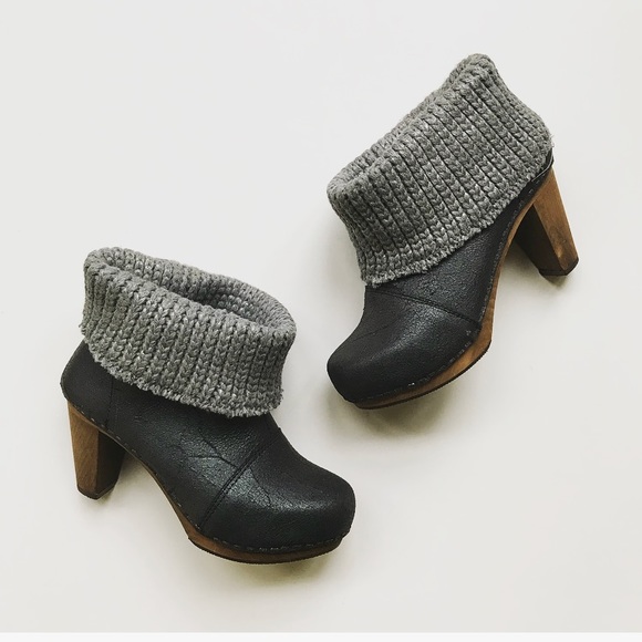 sanita booties