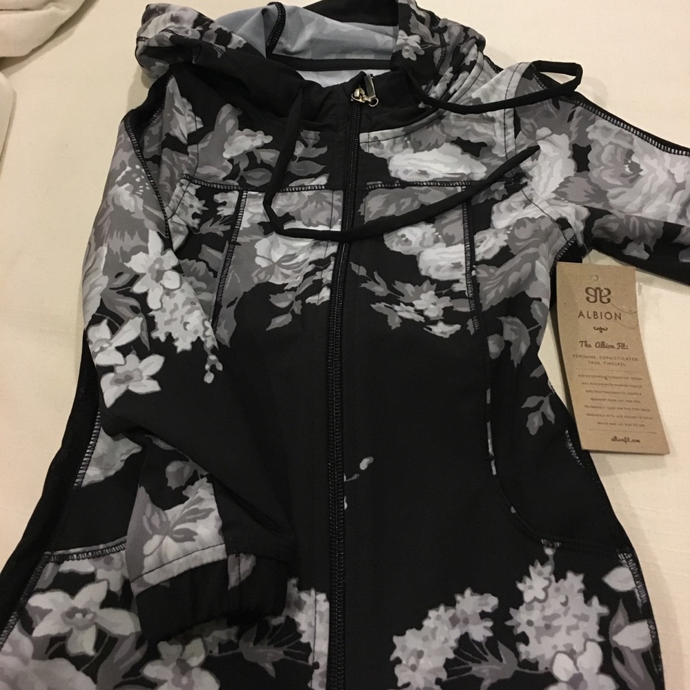 4T albion zip up jacket