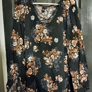 Torrid Size 4 Blouse