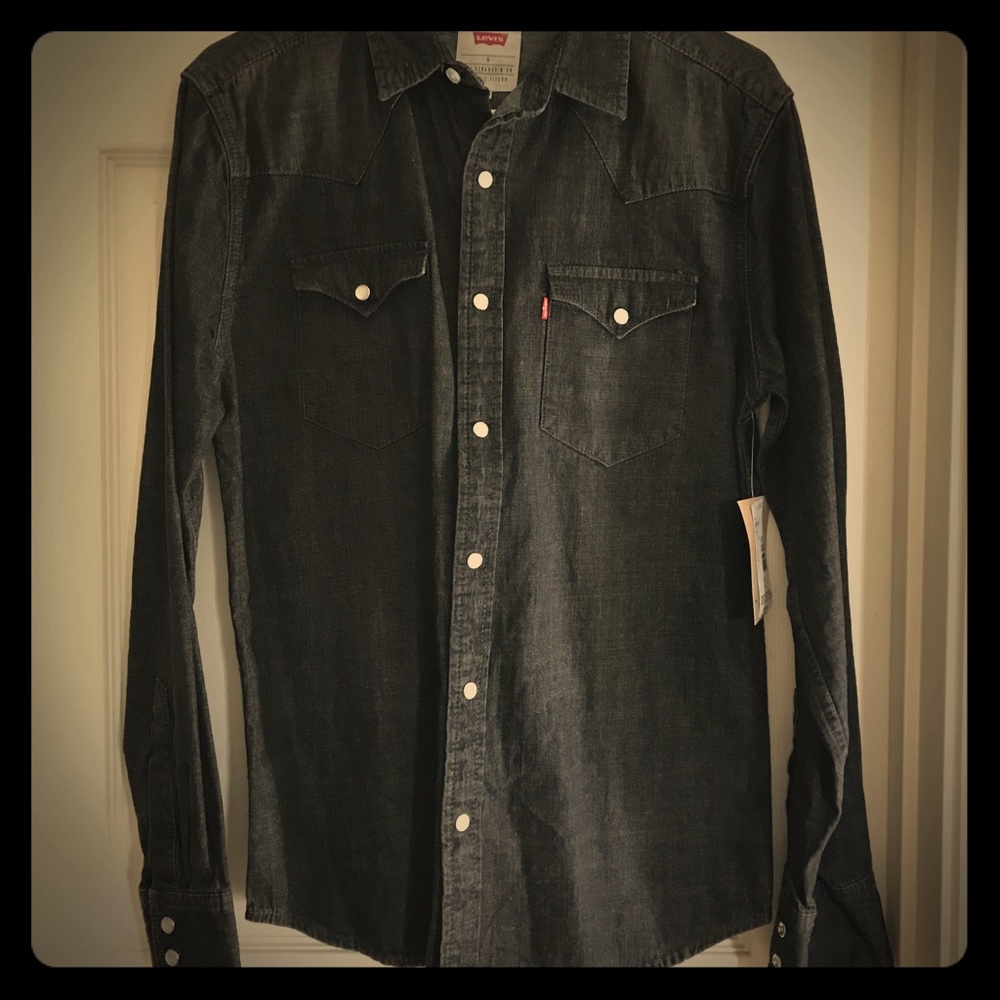 ‼️NWT‼️LEVIS BLACK DENIM LONG SLEEVE‼️