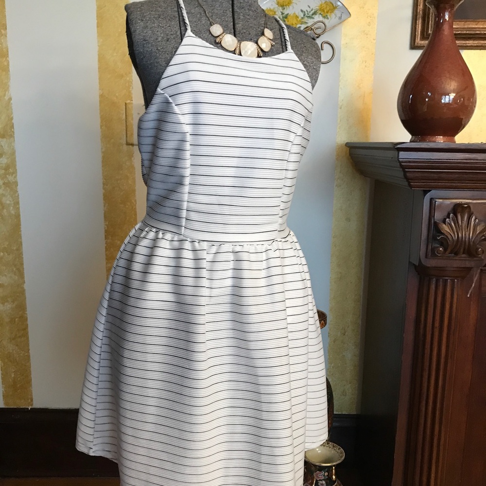 Beautiful boutique dress size Large