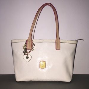 Guess White Tote Bag 💛
