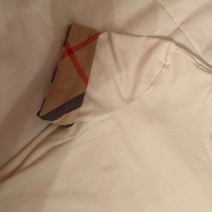 Burberry t-shirt
