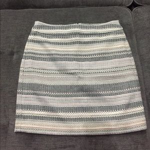 LOFT SIZE 6 SKIRT