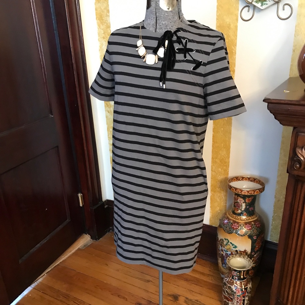 Marc by Marc Jacobs cotton dress with pockets.