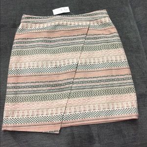 BRAND NEW LOFT  Skirt Size 6