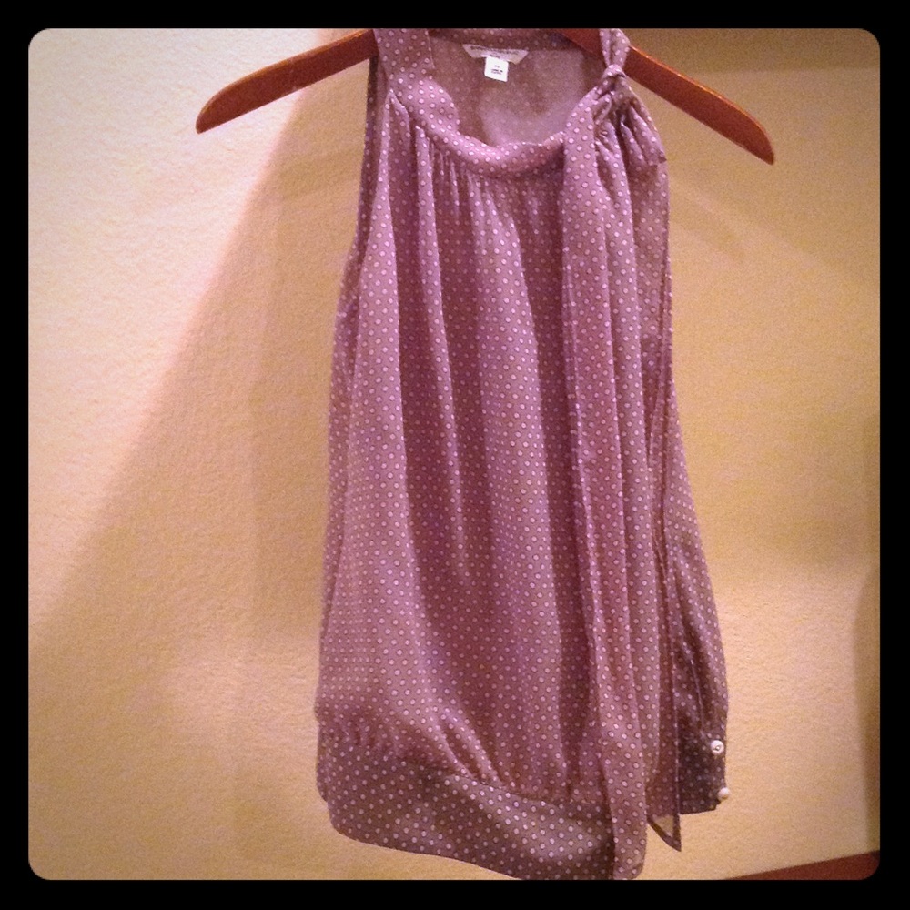 BR sleeveless blouse
