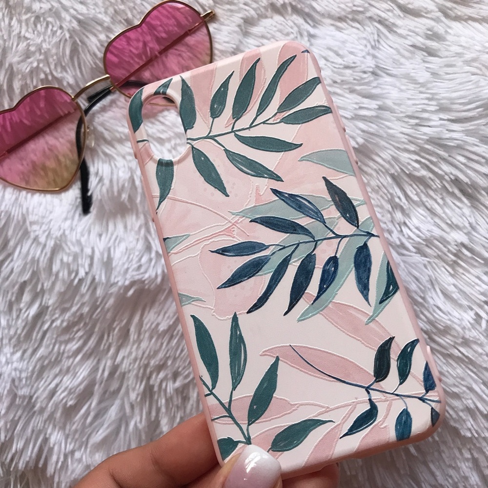 SALE 💕 Pastel iPhone X Case Cute Leaves Soft