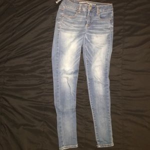 American Eagle skinny jeans, size 2