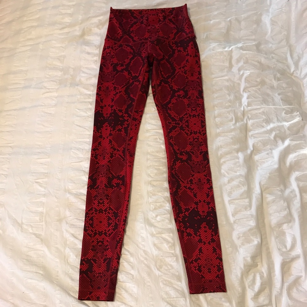 Lululemon • Red Snake Skin Wunder Under Leggings