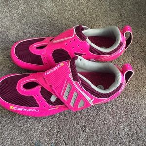 Women’s Garneau Cycling shoes! Brand new!