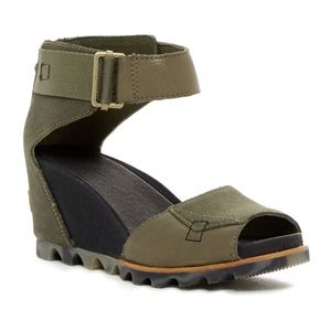 dark green wedge sandals