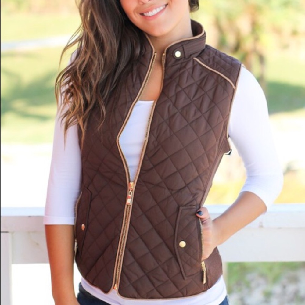 *NEVER WORN* Brown Quilted Vest