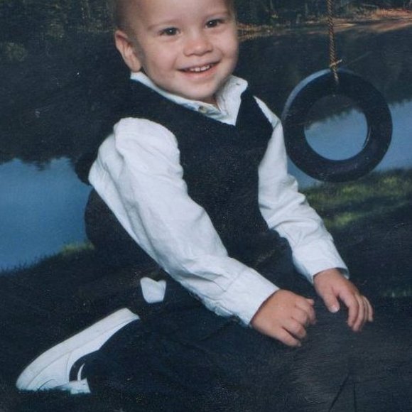 Meet your Posher, Dylan - Picture 1 of 1