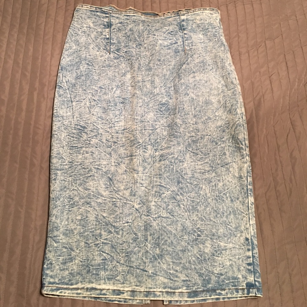 Stone Washed High Waisted Denim Skirt