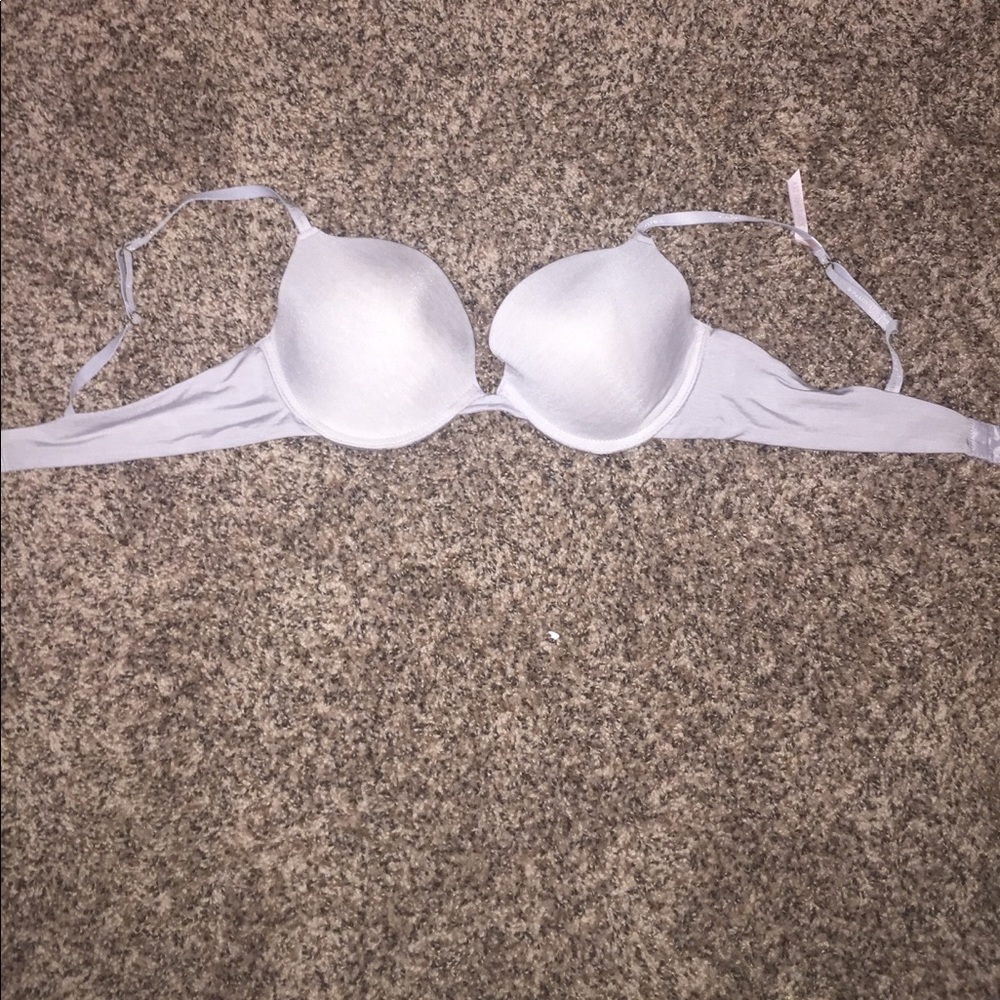 Lightly lined lift bra