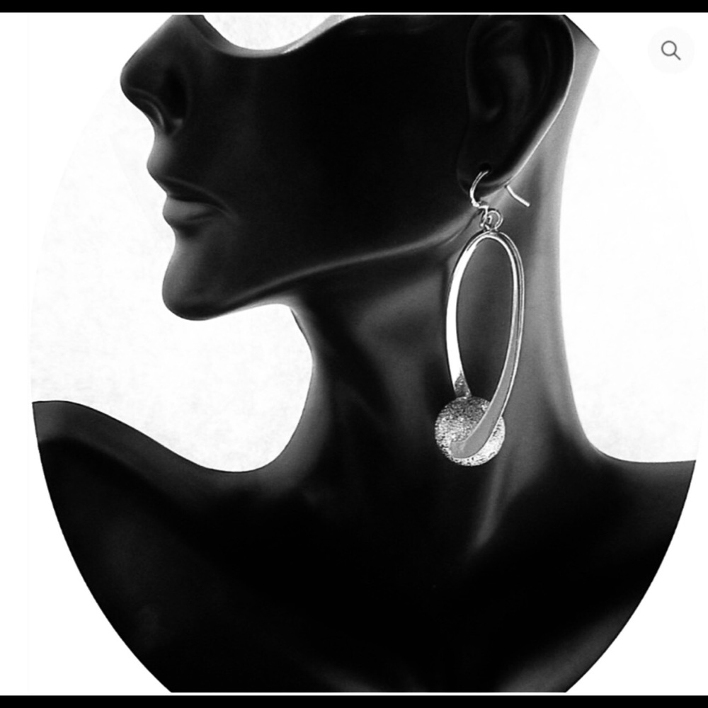 HP-925 Sterling Silver Drop Earrings