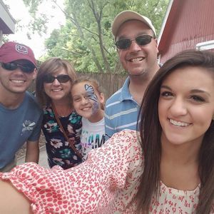 Meet your Posher, Lori