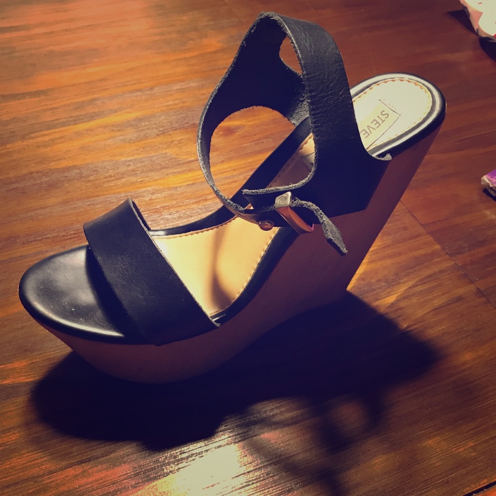 Steve Madden black wooden wedge platforms