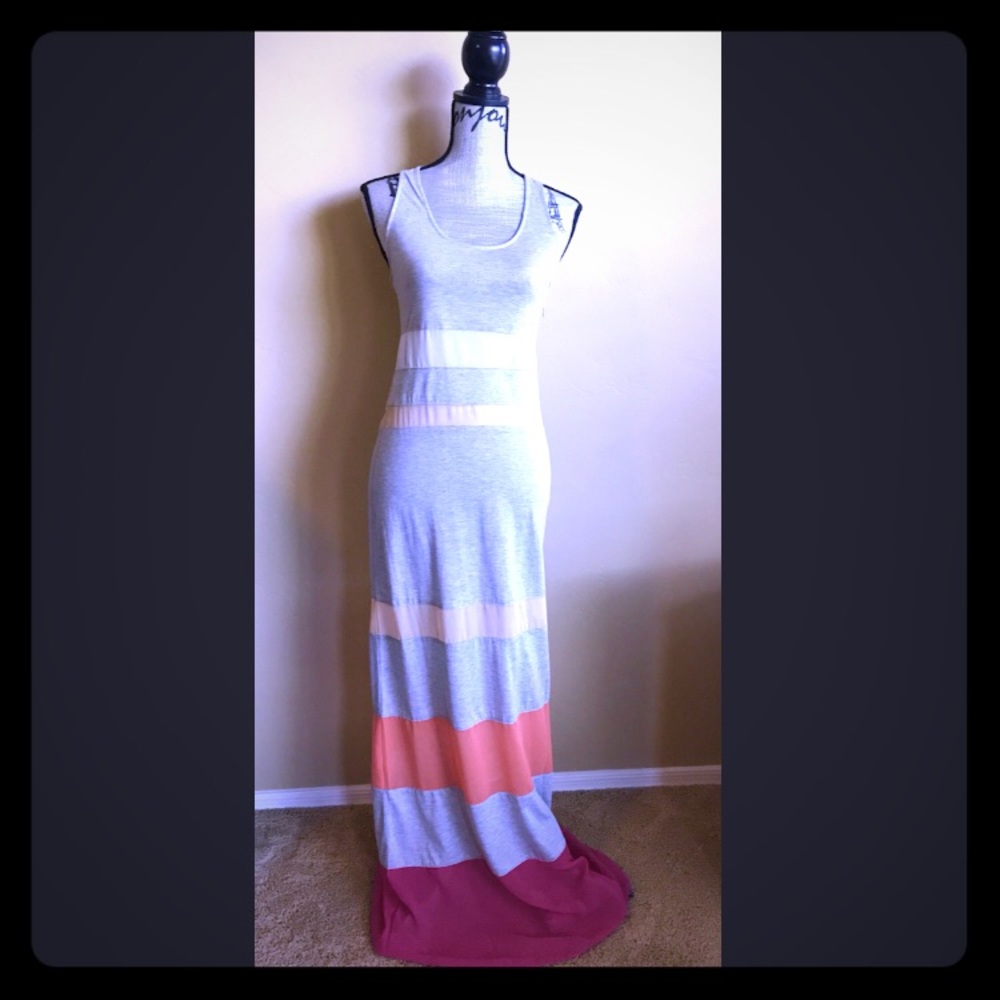 Hot Miami Styles color block maxi dress