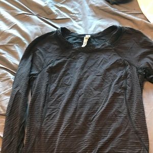 Lululemon long sleeve shirt