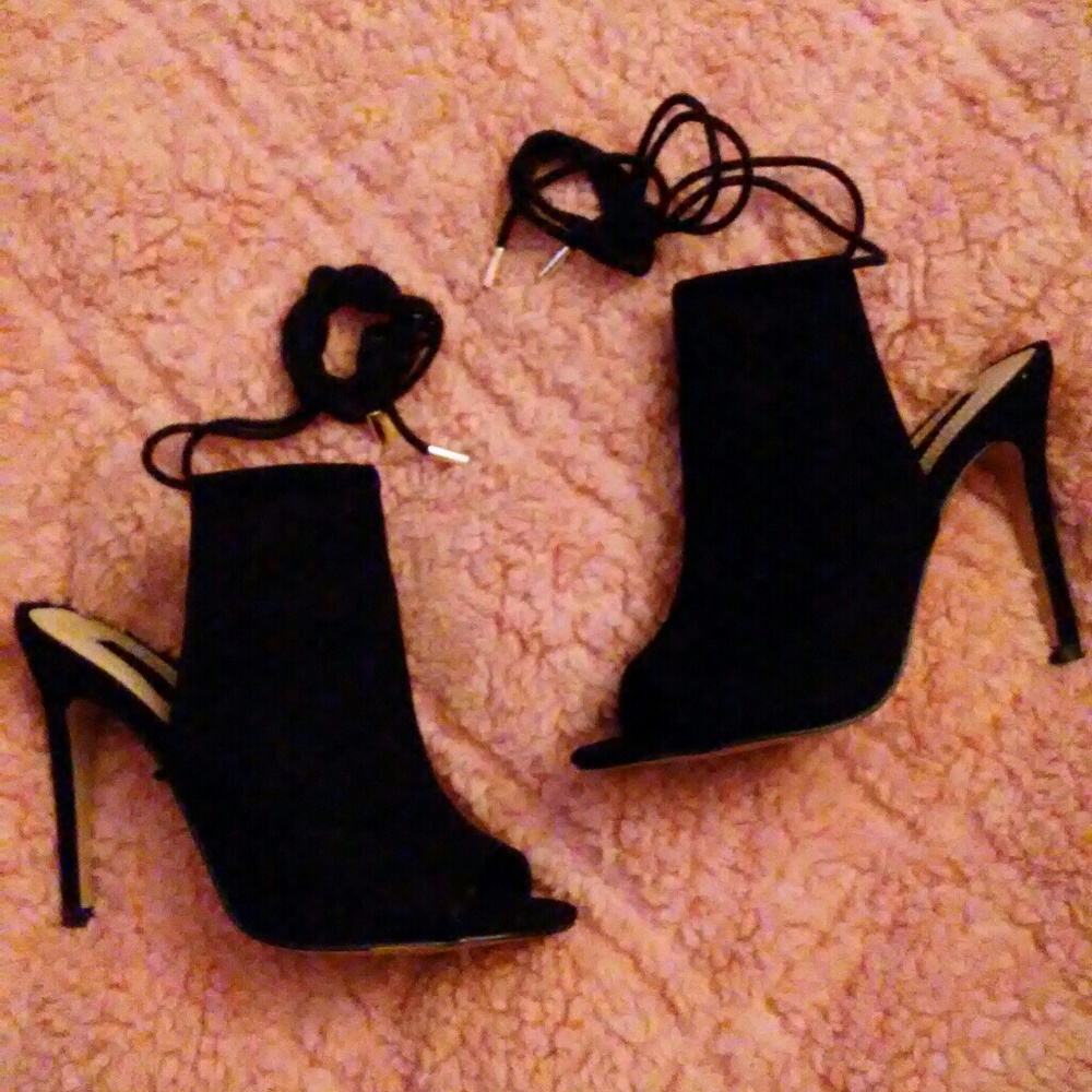 Black velvety open toed heel