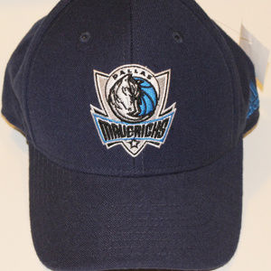NWT Adidas Dallas Mavericks NBA Cap Hat