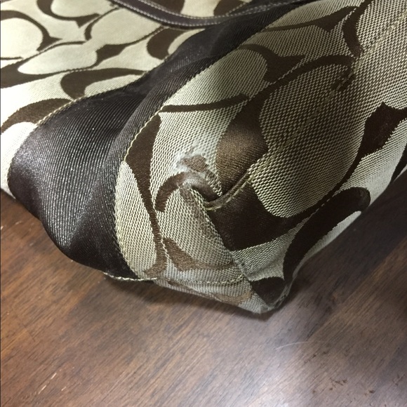 Coach Large Signature Striped Tote 👜✨ - Picture 3 of 6