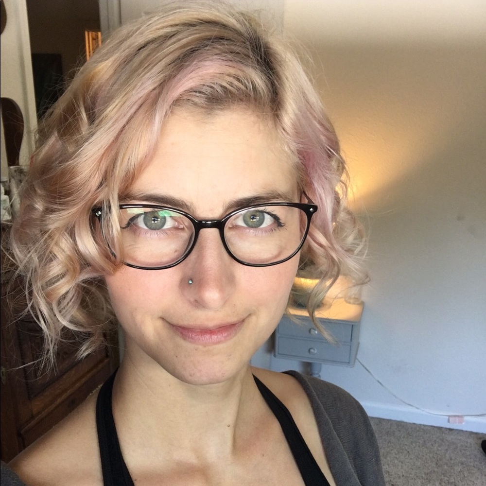 Meet your Posher, Madeleine