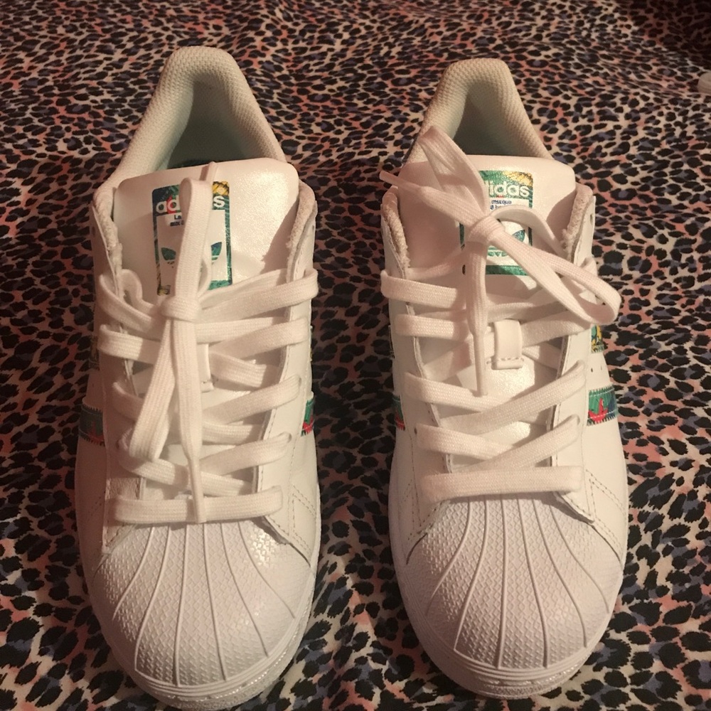 Just not my style anymore. Never worn brand new