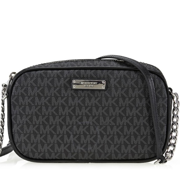 Michael Kors Handbags - Michael Kors  medium jet set signature crossbody