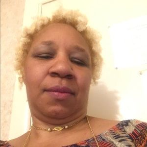 Meet your Posher, Stacy