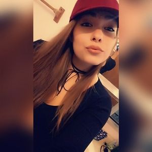 Meet your Posher, Diondra