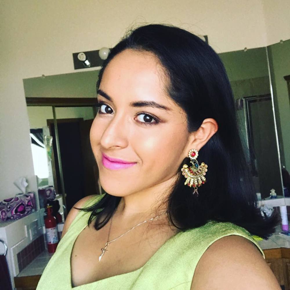 Meet your Posher, Yolixtly