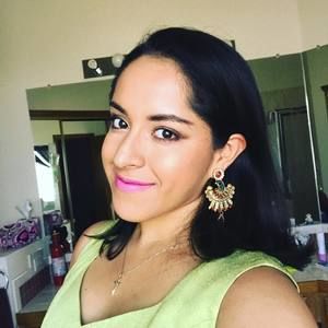 Meet your Posher, Yolixtly