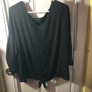 Long sleeve tie tee