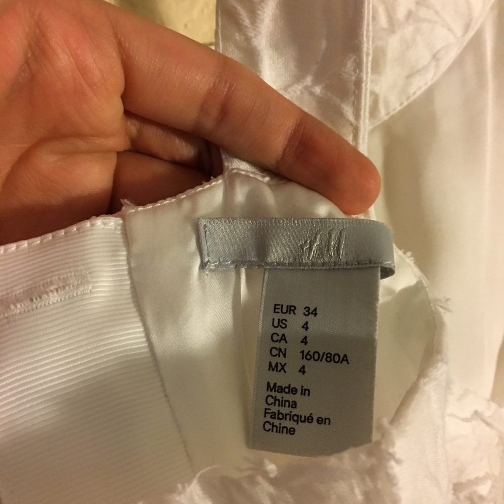 White dress - Picture 2 of 5