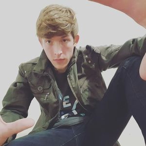 Meet your Posher, Nicholas