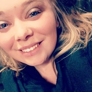 Meet your Posher, Casey