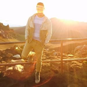 Meet your Posher, Mana