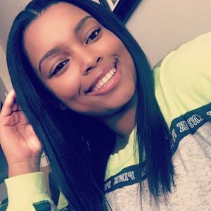 Meet your Posher, Brea