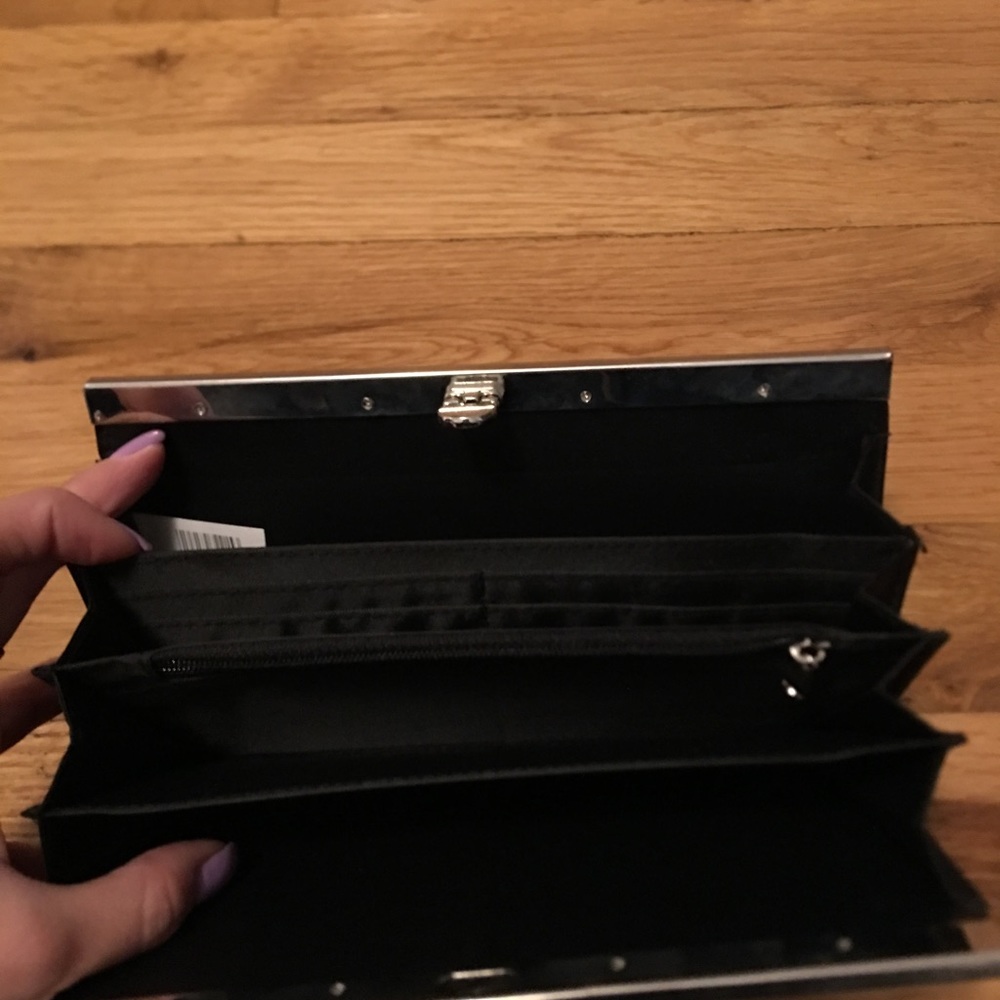 Wallet - Picture 2 of 3