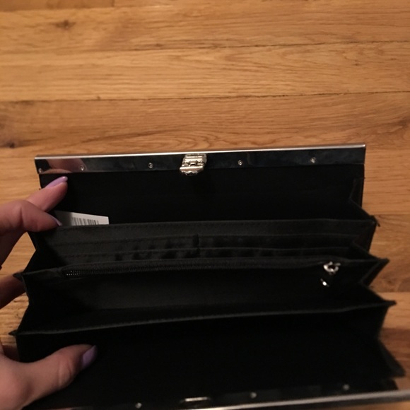 Wallet - Picture 2 of 3